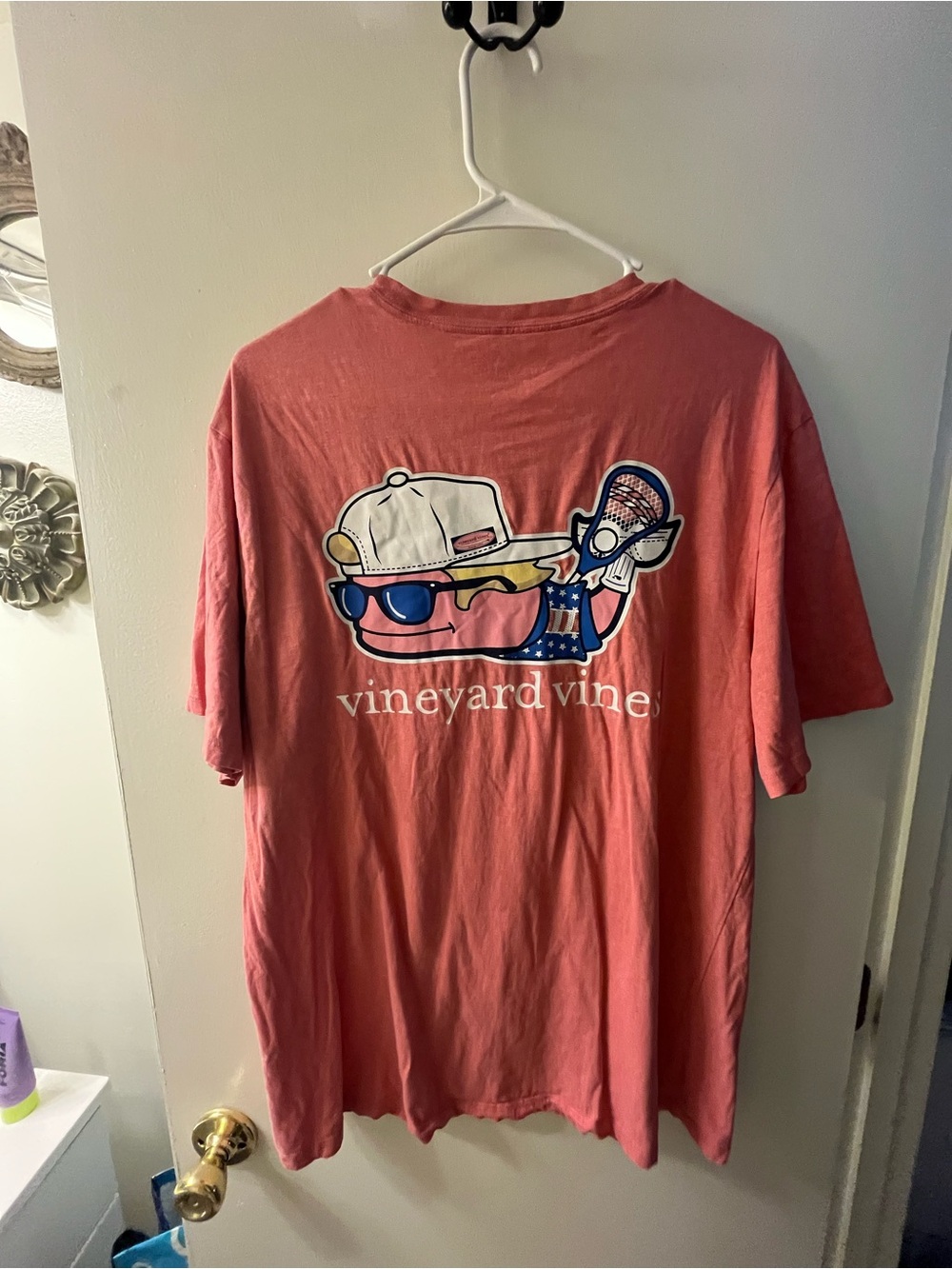 Vineyard Vines Men's Short-Sleeve Pocket Tee in Coral Wash with Graphic - Picture 3 of 5